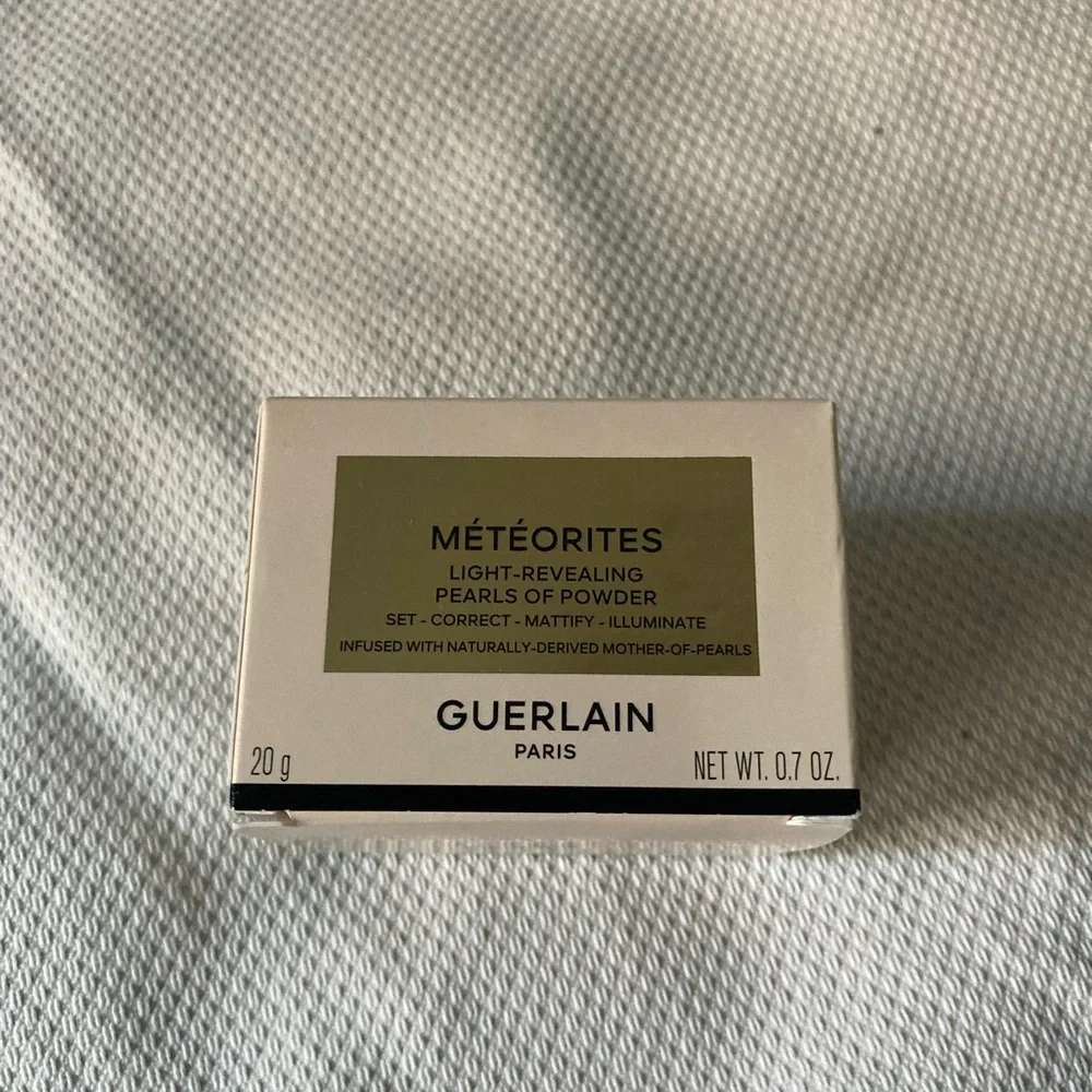 GUERLAIN Meteorites Setting and Finishing Illuminating Powder Pearls NWOT - Picture 2 of 8